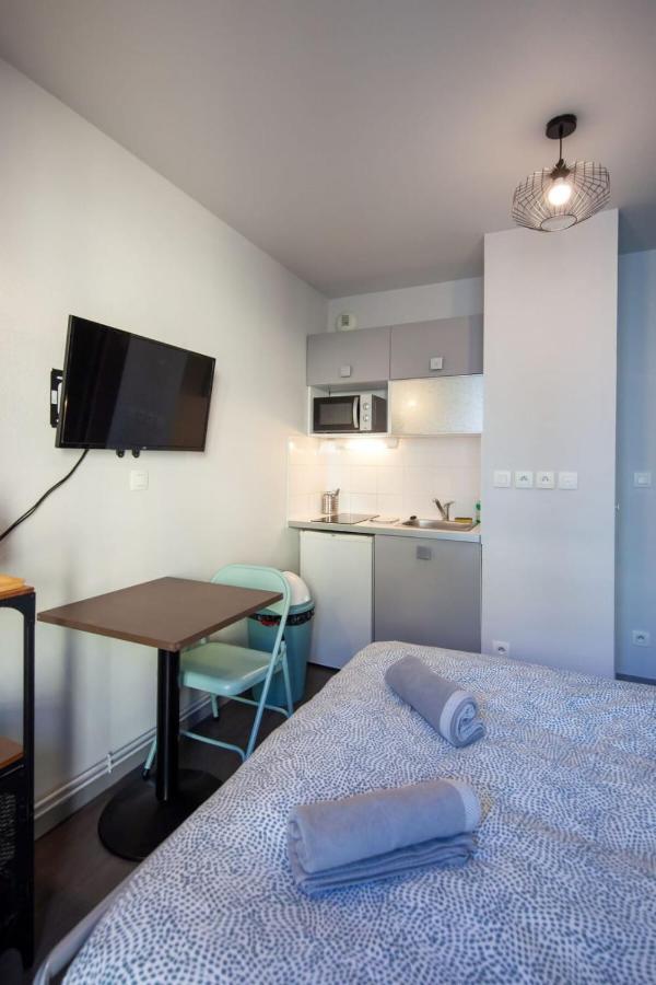 Le Petit Hector -Studio Cosy Avec Parking -Debourg Lägenhet Lyon Exteriör bild